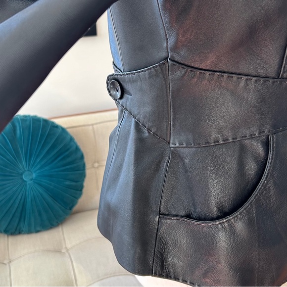 SOLD•Marc Jacobs Leather Jacket, Vintage - Picture 5 of 11